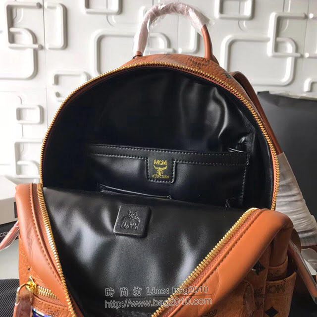 MCM女包 原單 經典造型款 Cosmo圖案 小號 MCM雙肩包 百搭款MCM女背包  mdmc1012